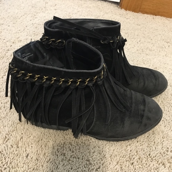 Justice Other - Girls size 3 black Justice boots with fringe